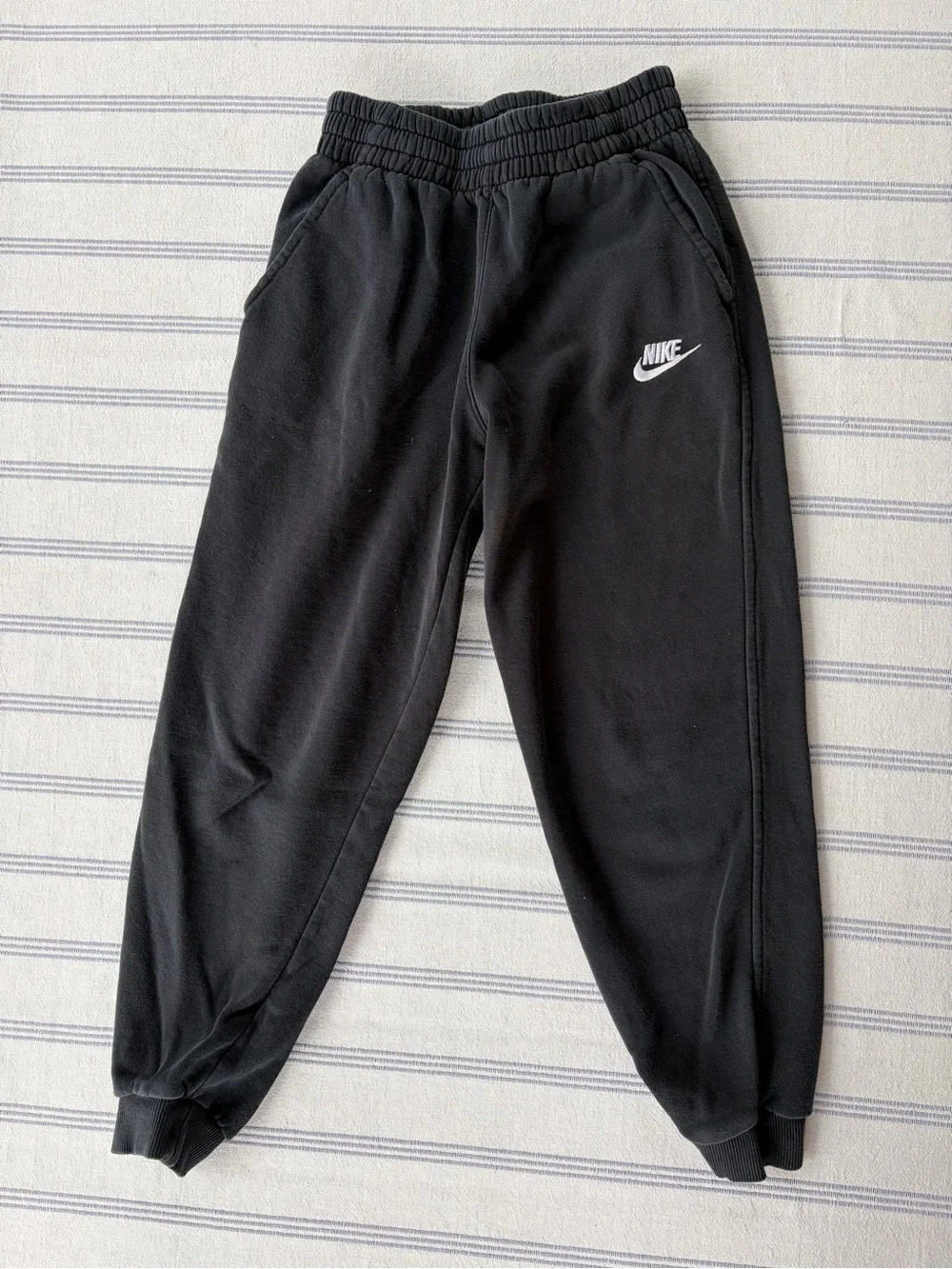 13 pc lot of med NIKE boys